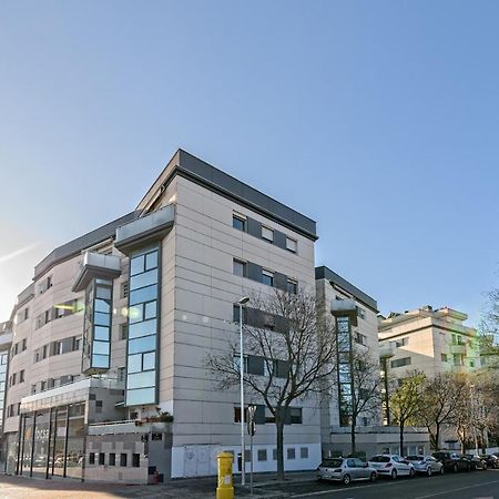 Cálido apartamento con piscina en Barcelona Ripollet Exterior foto