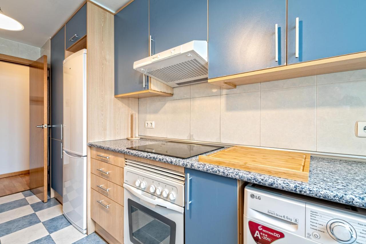 Cálido apartamento con piscina en Barcelona Ripollet Exterior foto