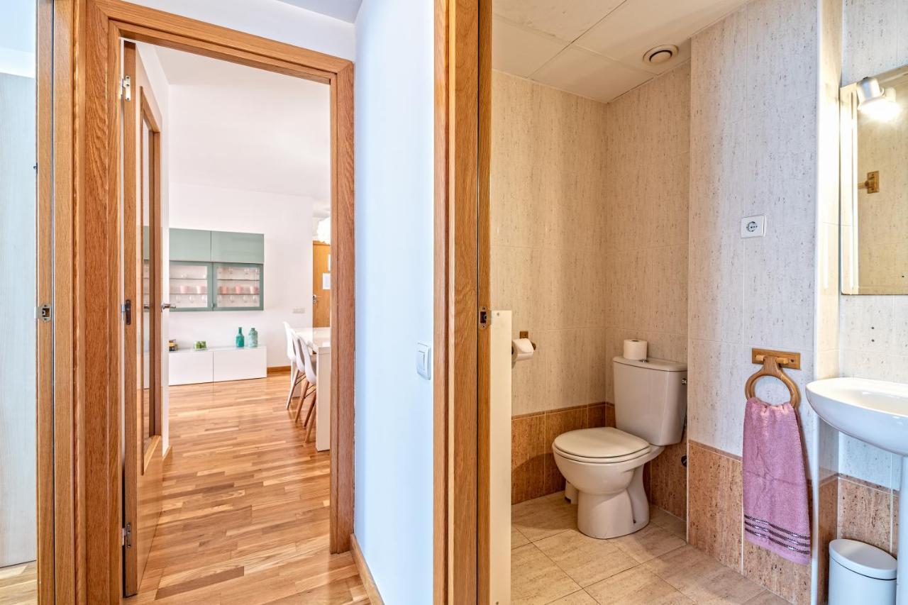 Cálido apartamento con piscina en Barcelona Ripollet Exterior foto
